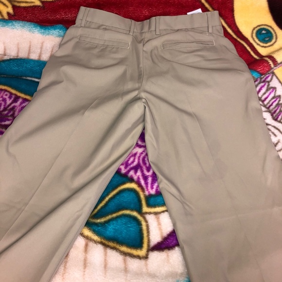 Khaki dockers - Picture 2 of 3
